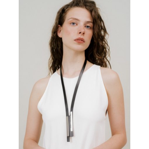 WOMAN II BALANCE necklace